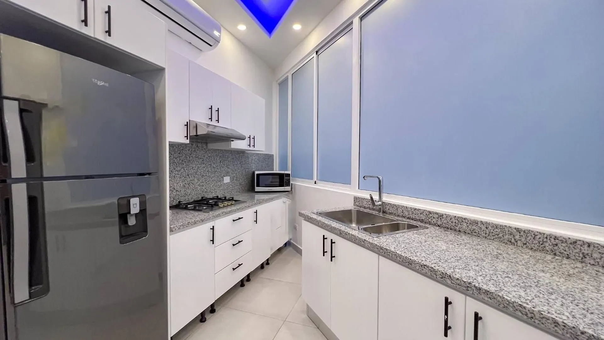 Plaza Achim 7, Luxury Apt 250M From Sosua Beach 도미니카 공화국
